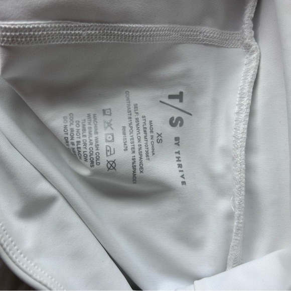 Thrive white bubble skort - Picture 3 of 3